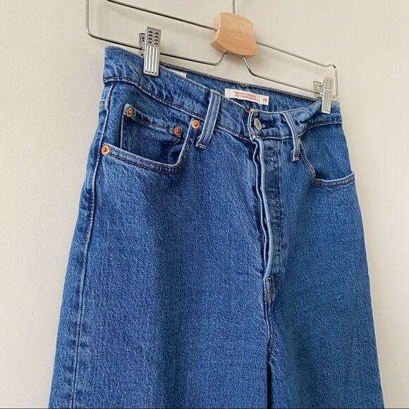 Levi’s-ribcage Straight Joli Thorax Droit Medium Wash Button Fly Jean - Picture 5 of 14